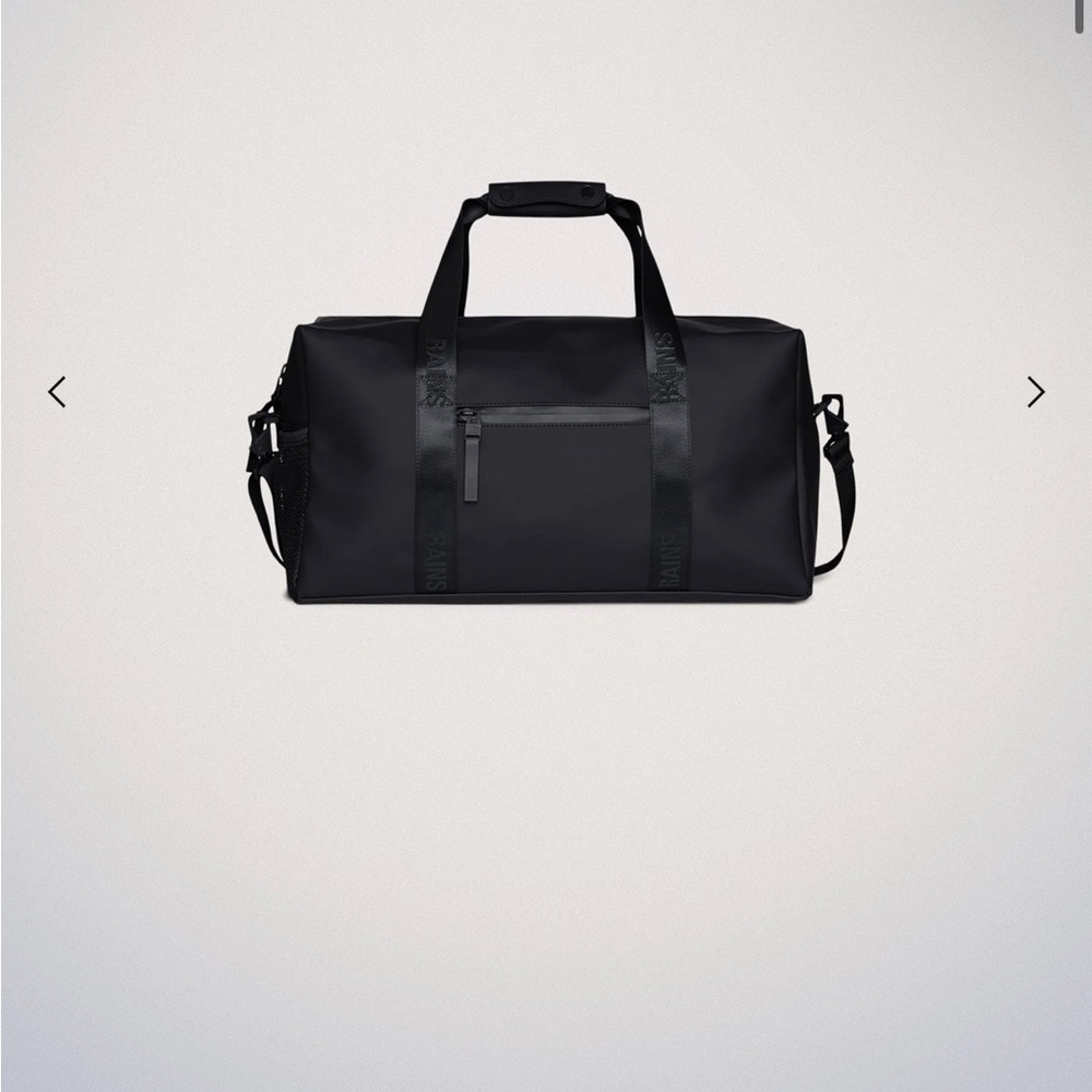 Rains Black Trail Gym Bag W3 NWT